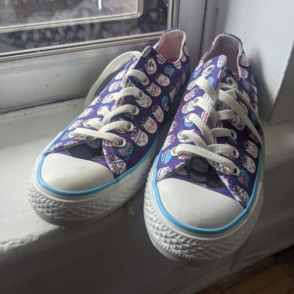 Cat Print Converse Low Tops - Picture 1 of 2
